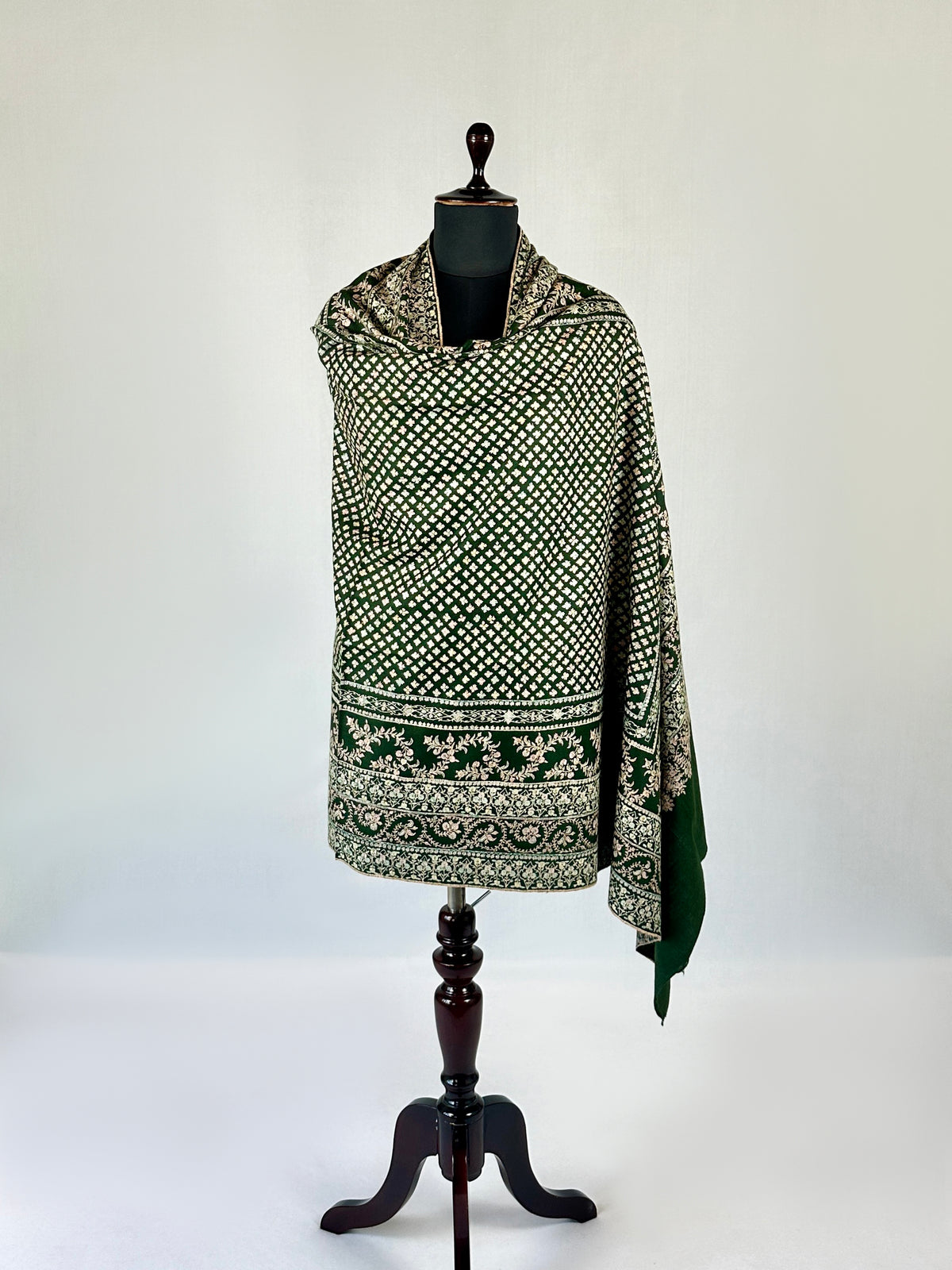 Pashmina Handloom Sozni Shawl