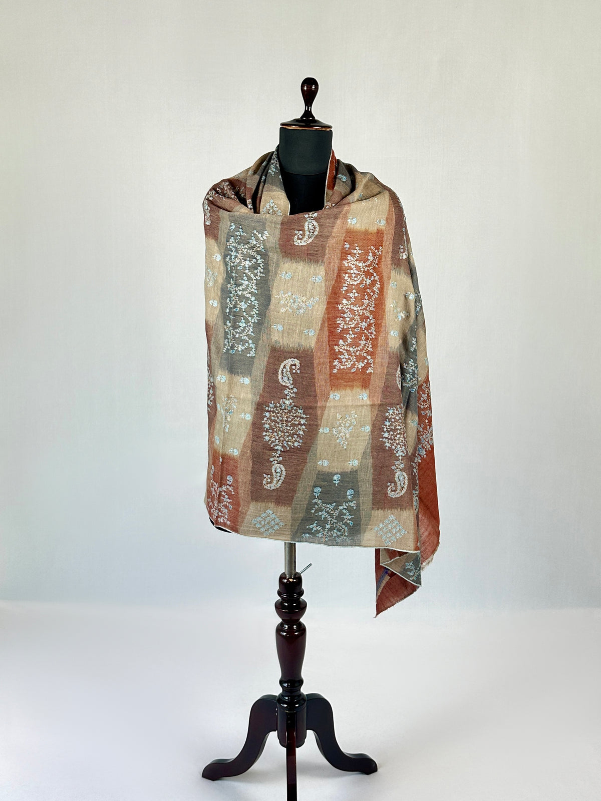 Pashmina Handloom Sozni Shawl