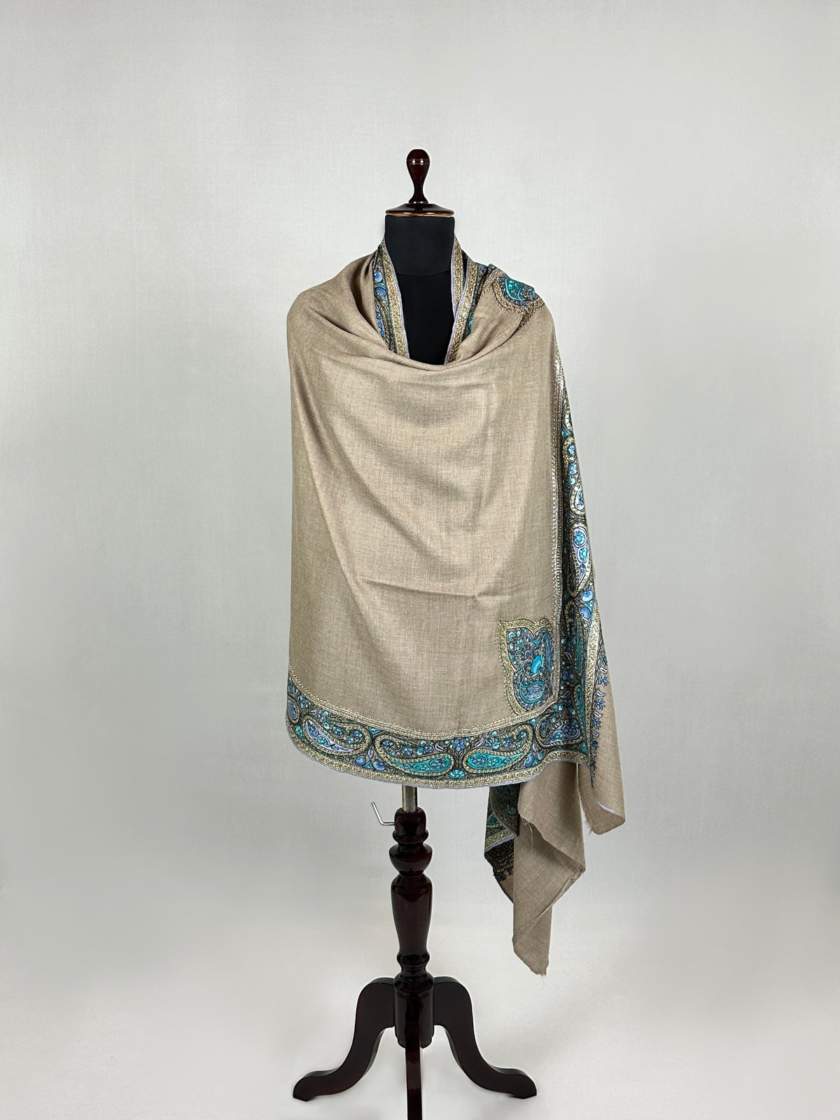 Pashmina Handloom Paper Mache'-Tilla Shawl